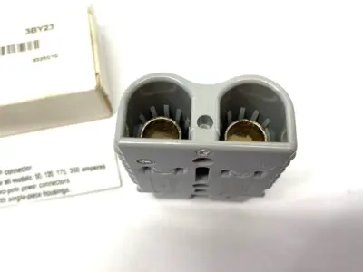 USED ANDERSON POWER PRODUCTS 2-POLE POWER CONNECTOR 175A