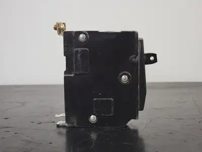 USED SQUARE D QOB120