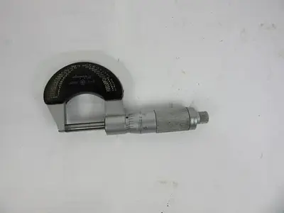 MITUTOYO Micrometer 0.1" to 0.001"