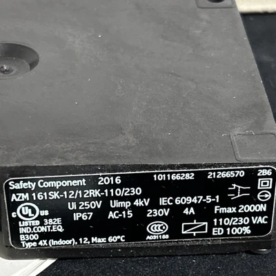 NEW Schmersal AZM 161SK-12/12RK-110/230-2111-1/2566