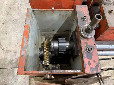DAHLSTOM MODEL 500 ROLLFORMER HEADS / GEAR BOXES, FOR 2.5" SPINDLES: STOCK #23425