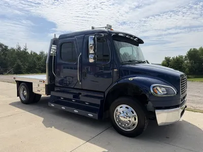 Used 2016 FREIGHTLINER SPORT CHASSIS FLATBED Flatbed Trucks Minnesota US | Carco Truck & Equipment #1514015