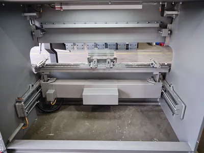 PIONEER Forge 15010 Press Brakes | Pioneer Machine Sales Inc. (14)