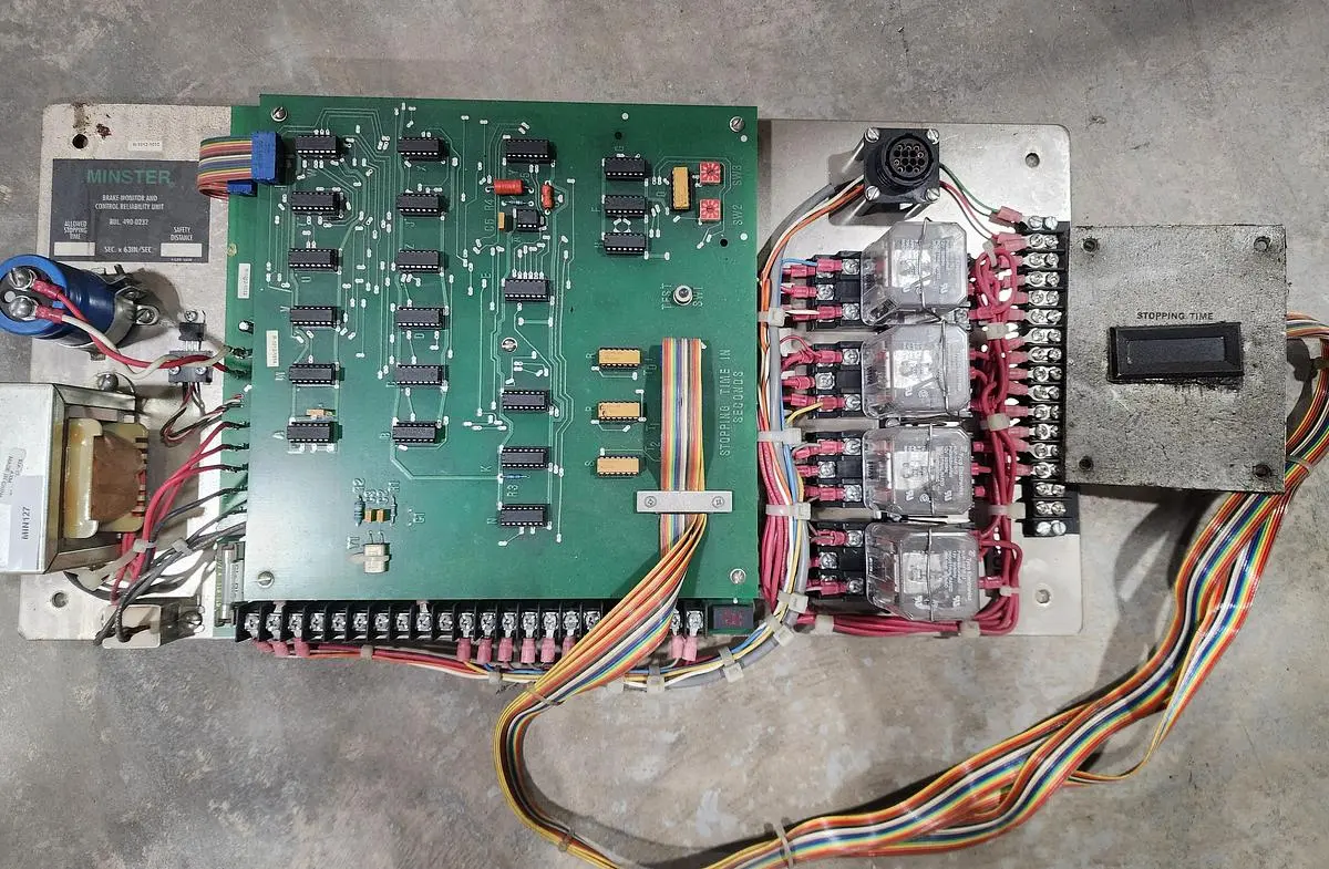 Used MINSTER 490-0232 Electrical Controls Michigan US | Midwest Press and Automation #1323779