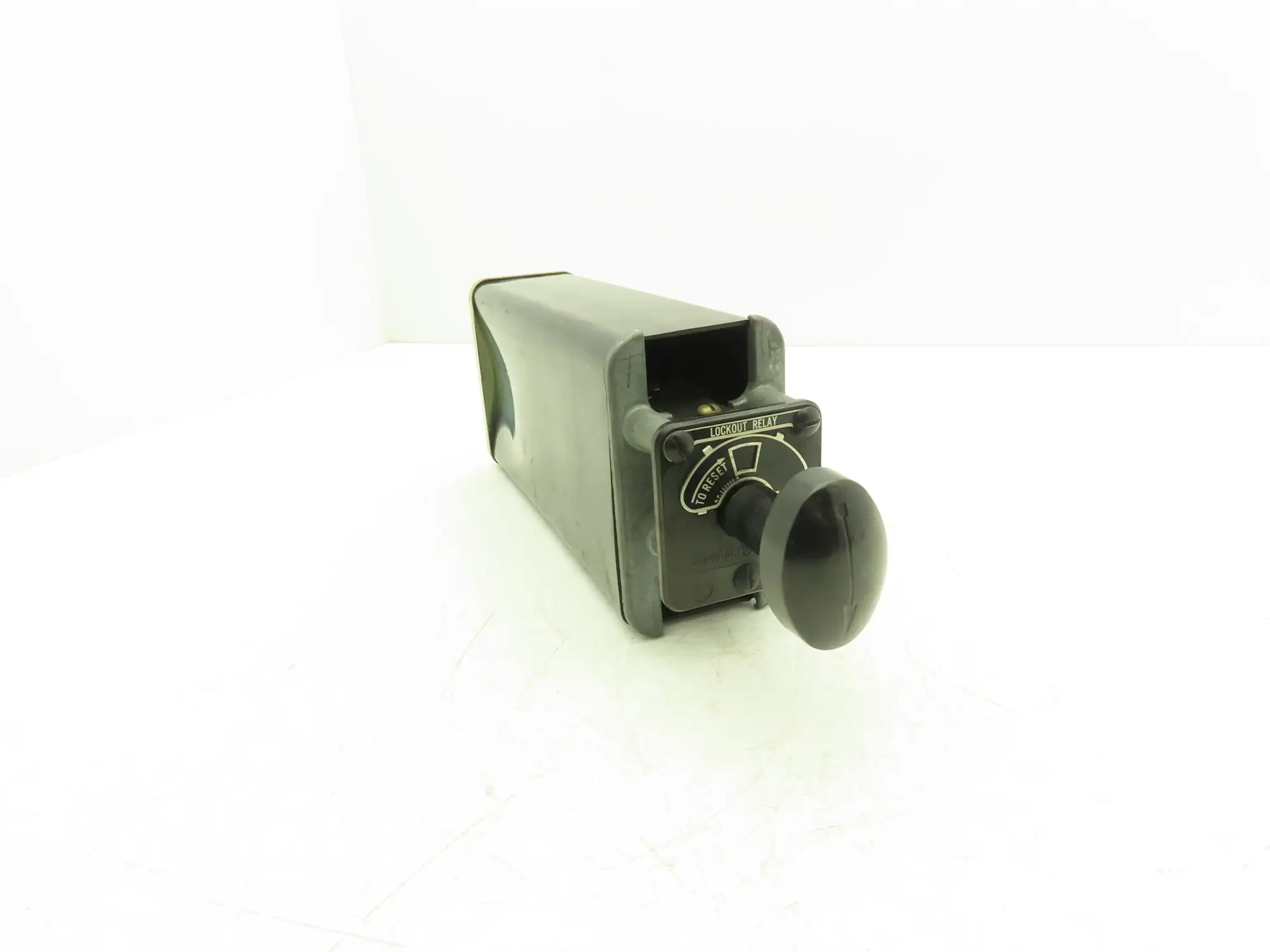 General Electric 12HEA61A224X2 Auxiliary Lockout Relay 125V DC