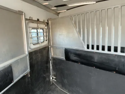 USED 2004 SUNDOWNER SUNLITE 727 TANDEM AXLE