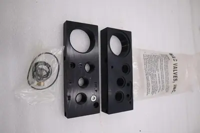 Rexroth Valve R900954260 4WRTE 10 V50l-46/6EG24ETK31/A1M VALVE NEW STOCK H1640