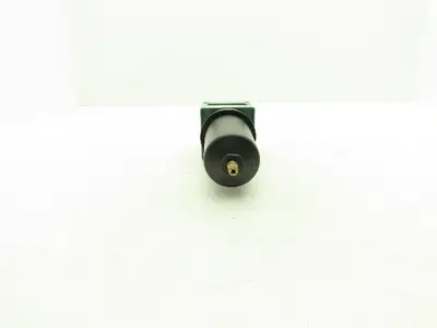 Numatics F30D-04M Air Line Filter Regulator 1/2" NPT with Indicator