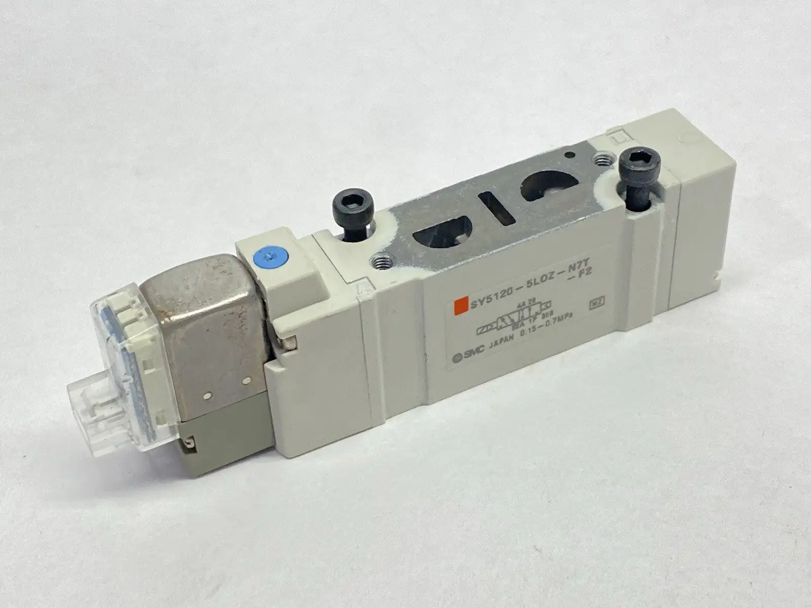 Used SMC Pneumatic Solenoid Valve 5-Port 2-Position Solenoid Valves Michigan US | Maverick Industrial Sales #1392278