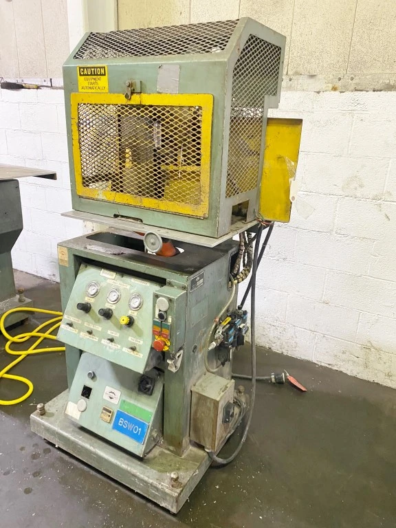 METAPLAST MST-3 TRAVELING HEAD EXTRUSION SAW