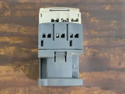 USED TELEMECANIQUE LC1D12