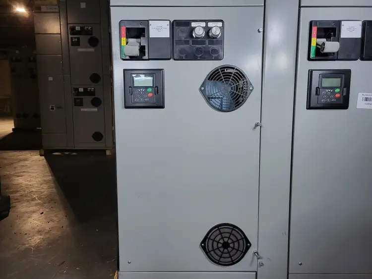 Used EATON CUTLER-HAMMER SVX002A1-5A4N1 Switchgears British Columbia CA | Lenmark #240286