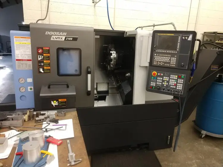 Used 2018 DOOSAN LYNX CNC Lathes | Two Spade Machinery LLC #508013