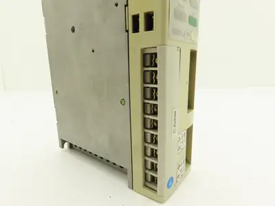 Mitsubishi MR-J10A-D33 AC Servo Drive Module 100W 1.1A 200-230V 3Ph