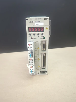 USED Yaskawa SGDH-A5AE