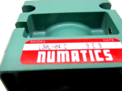 NEW NUMATICS L30-04 C LUBRICATOR 1/2" L3004C