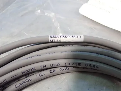NEW OMRON R88ACSK005SU1