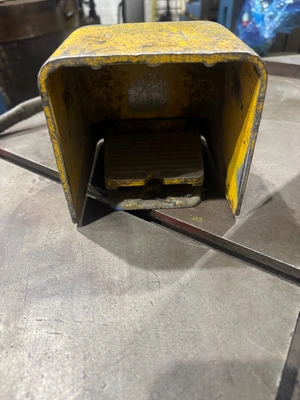 AMADA CSH-220 Notching Machines | Bowland Trading Ltd (7)