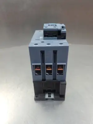 SIEMENS 3RT2046-1AK64-3MA0 SIRIUS Contactor. 4A-35