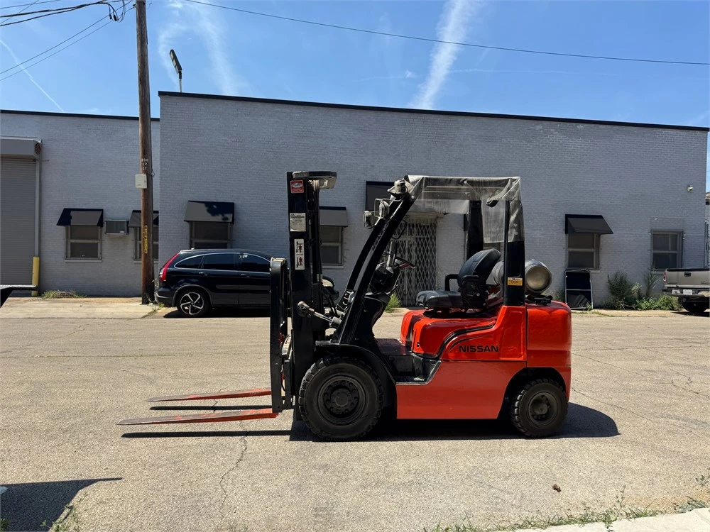Used NISSAN "MP1F2A25LV" Liquid Propane Forklifts Illinois US | MachineryMax #1337453