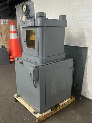 USED M&N 200 TON