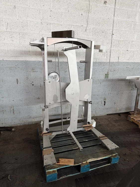 Used _UNKNOWN_ _UNKNOWN_ Bin Dumpers Ohio US | Federal Equipment Company #1336594