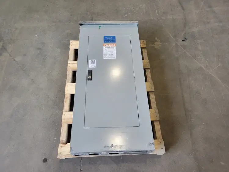 Used CUTLER-HAMMER POW-R-LINE 1 Switchgears British Columbia CA | Lenmark #835508