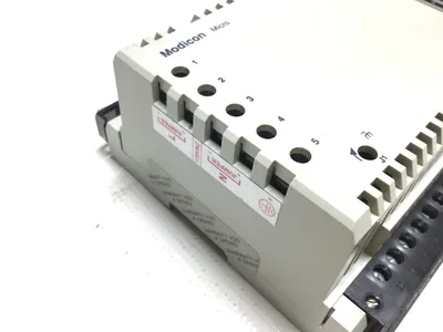 AEG Modicon 110CPU31101 Programmable Logic Controller 115/120Vac 0.3A 50/60Hz