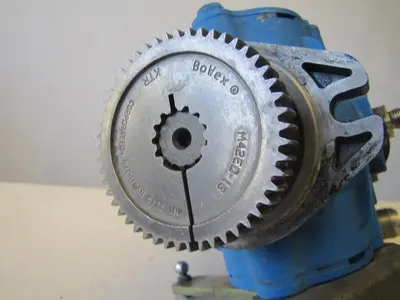 Advance Nilfisk 56304113 Triple Gear Pump  & 56304112 Hydraulic Piston Pump Main