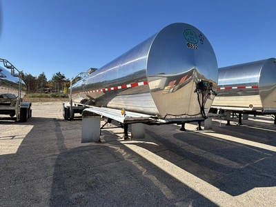 Used 2014 BURCH TANK MILK TANKER TRAILER Liquid Supply Trailers Michigan US | Miedema Asset Management Group #1709514