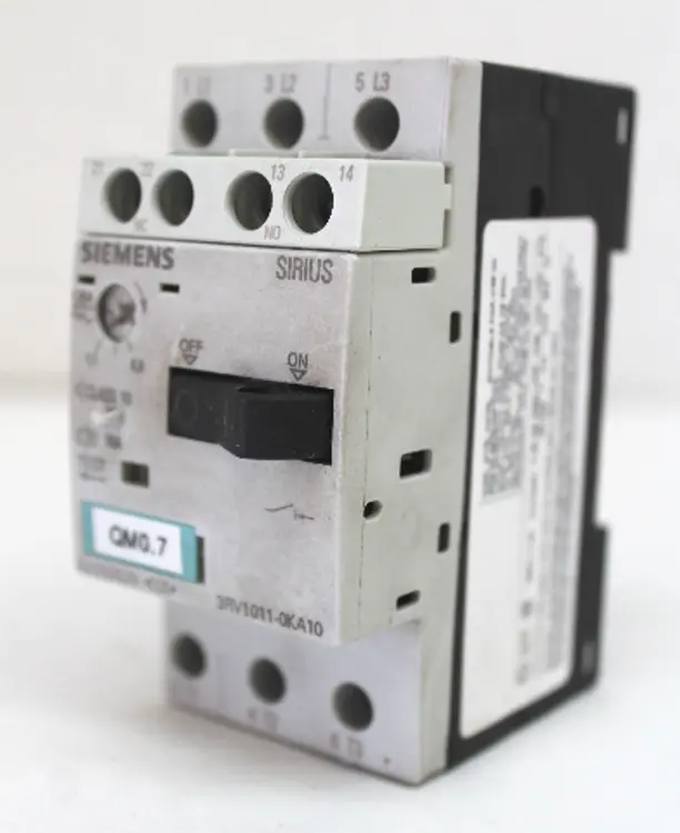 Used SIEMENS 3RV1011-0KA10 Motors (misc) | Industrial Parts R Us Inc. #359441