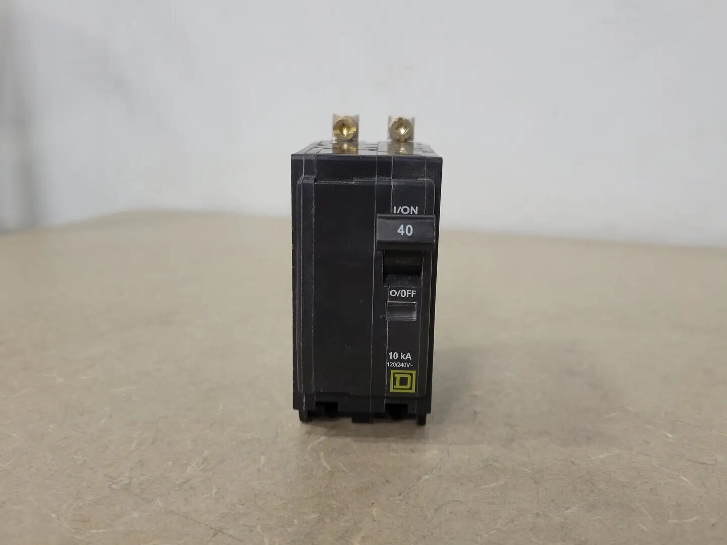 USED SQUARE D QOB240