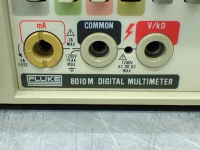 USED FLUKE 8010M