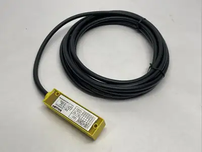C49T4E00PB050M | Balluff  4-Port Junction Box 5m Cable - New Other