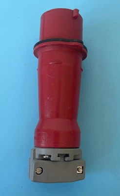 USED HUBBELL WIRING DEVICE-KELLEMS HBL520C9W