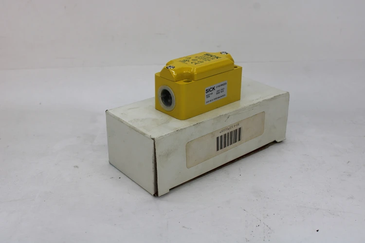 New | in-Stock SICK I110R Industrial Controls | Industrial Parts R Us Inc. #365625