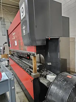 USED AMADA HFE-1304S