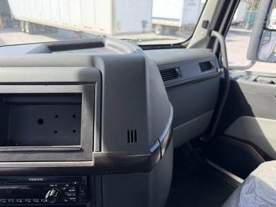 Used 2020 VOLVO VNL Conventional trucks Indiana US | Miedema Asset Management Group #1414643