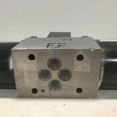 USED TOKIMEC DG4V-3-6C-M-P7-H-7-52