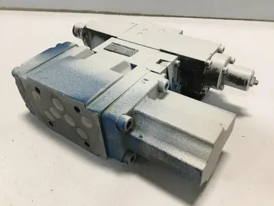 USED UCHIDA 4WRZ10W85A16A24NZ4M9030