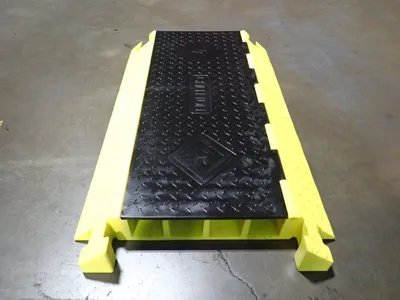 Used CHECKERS INDUSTRIAL BB4300GMB/Y Covers Ohio US | HGR 24 #785578