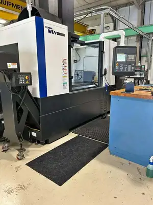2017 HYUNDAI WIA KF5600 Vertical Machining Centers | Toolquip, Inc. (1)