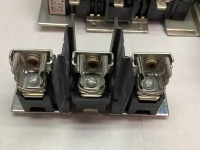 Used ALLEN BRADLEY 1494V-DS30 Miscellaneous Equipment (Electrical & Power) | Surplus Asset Holdings #1195994