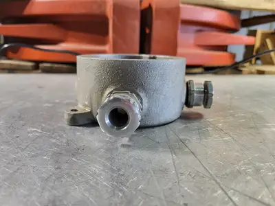 NEW CROUSE-HINDS GRF229