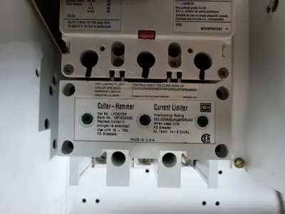 Used EATON CUTLER-HAMMER HFD3015 Switchgears British Columbia CA | Lenmark #239889