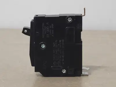 USED SQUARE D QOB120