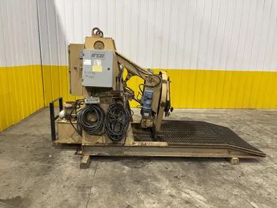 USED TRIAD C-5 3-AXIS