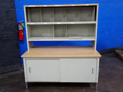 58" X26" X 20" Office Desk With Hutch