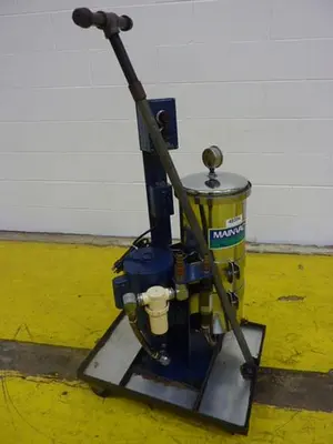 USED MAIN MANUFACTURING VACUUM394