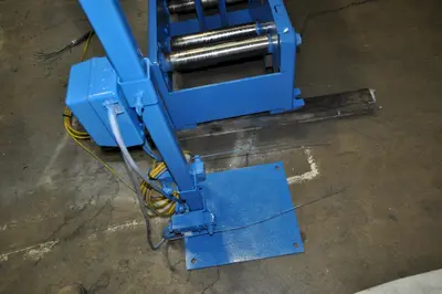 25OO LB X 6" X .078" CWP COIL CRADLE STRAIGHTENER